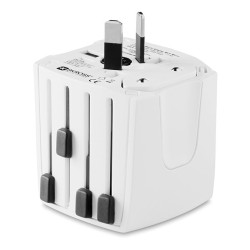 Univerzální cestovní adaptér