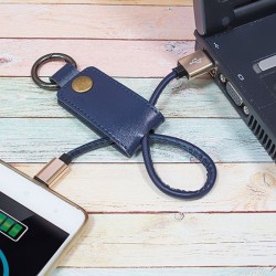 Klíčenka s USB kabelem