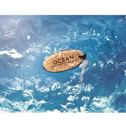 Plovoucí korková klíčenka