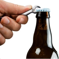 Přívěšek na klíče s otvírákem na láhve Spanner