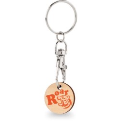 Dřevěná klíčenka s potištěným nebo vyrytým designem.