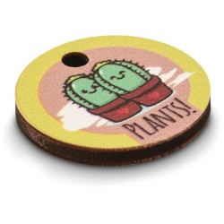 Dřevěná klíčenka s potištěným nebo vyrytým designem.