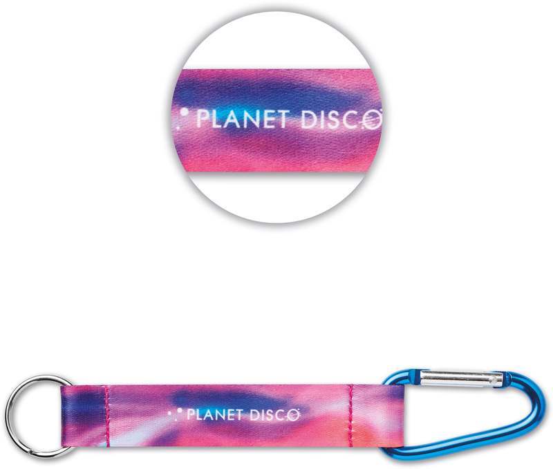 Karabina se sublimovaným popruhem.