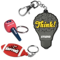 PVC přívěšky na klíče s vlastním tvarem ve 2D nebo 3D provedení.