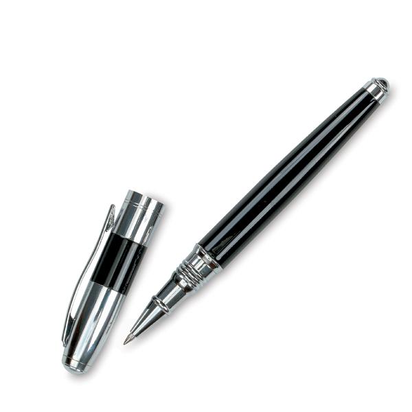 Černý kovový roller elegantního tvaru