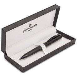 Pero Saint-Leu Pierre Cardin