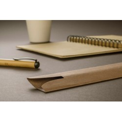 Papírový obal na pero