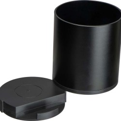 Držák pera vyrobený z recyklovaného hliníku