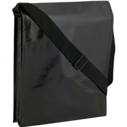 Černá taška přes rameno