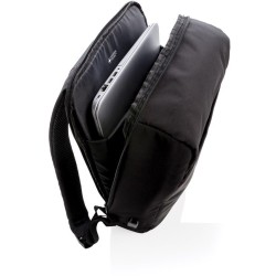 Swiss Peak nedobytný RFID USB batoh