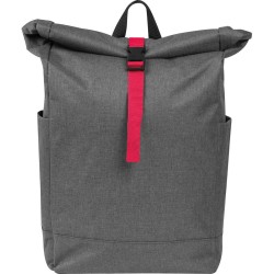 Batoh s barevnými prvky