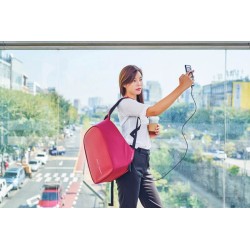 Nedobytný batoh Bobby Hero Small