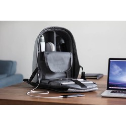 Nedobytný batoh Bobby Hero XL