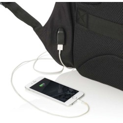 Nedobytný batoh na 15,6 notebook Swiss Peak z RPET AWARE