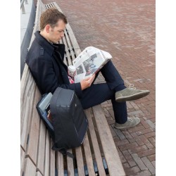 Nedobytný batoh na 15,6 notebook Swiss Peak z RPET AWARE