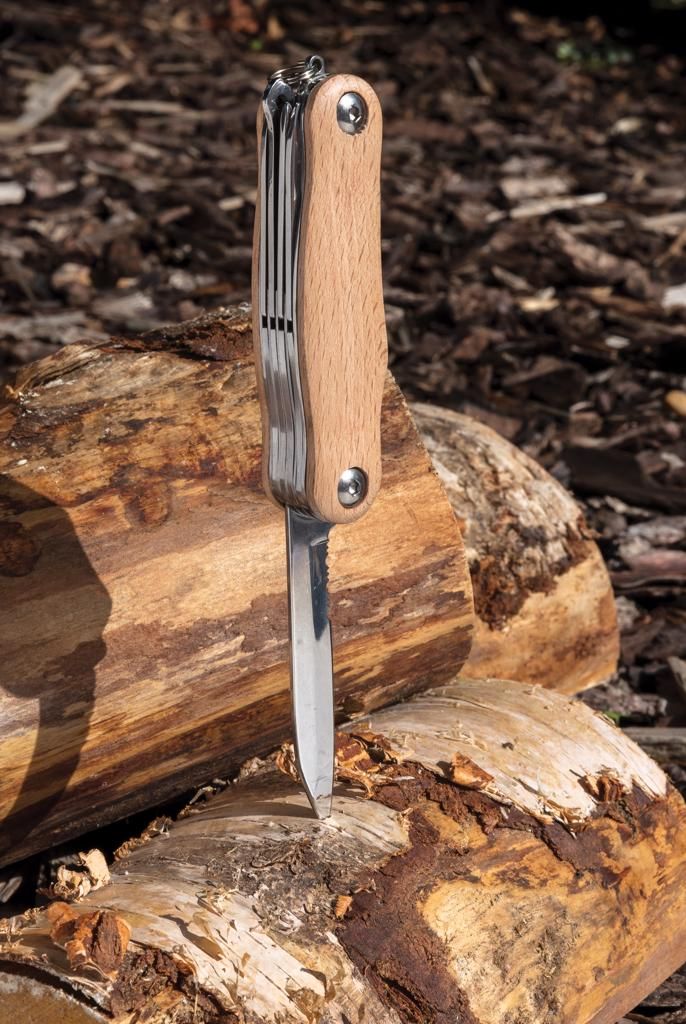 Dřevěný kapesní nůž