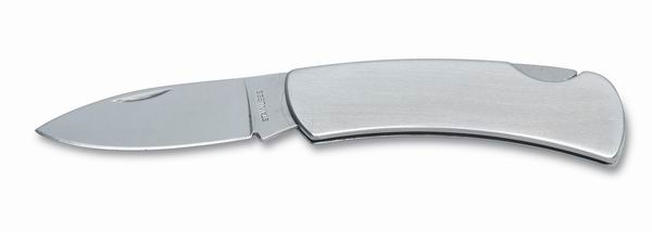 Matný kovový nůž
